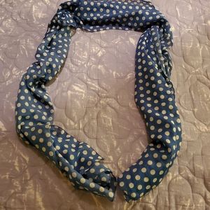 Pokie dot scarve